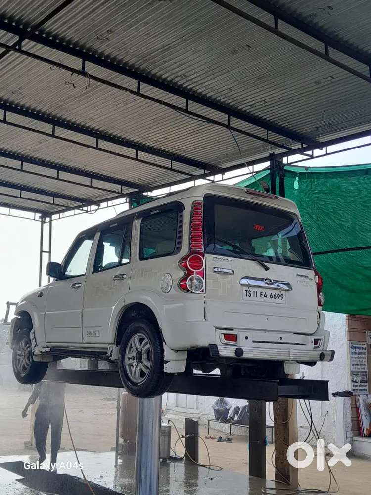 M Hwk Scorpio