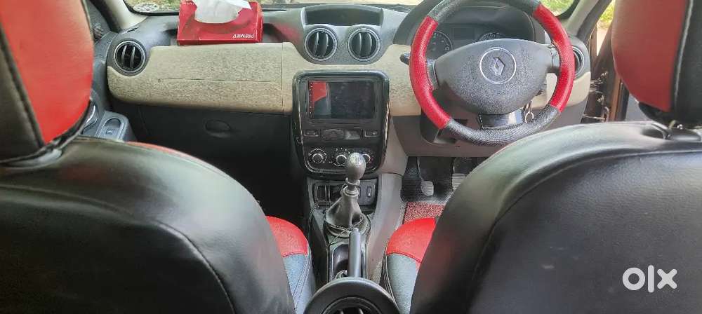 Renault Duster Car