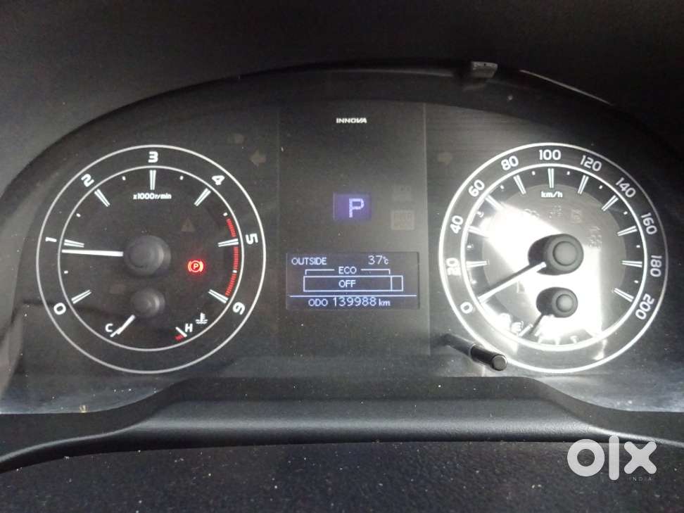 Toyota Innova Crysta 2.4 Gx Mt 8s, 2016, Diesel