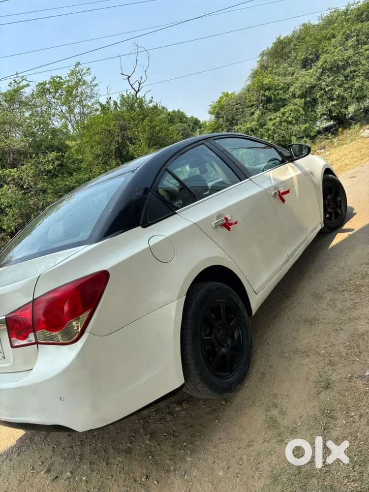 Chevrolet Cruze 2012 Diesel 135000 Km Driven