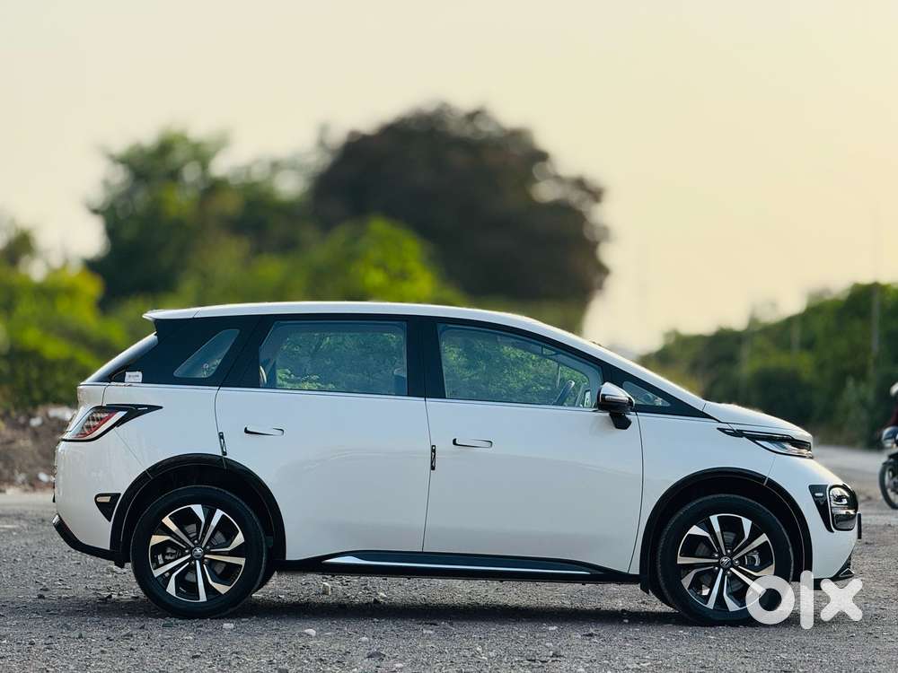 Mg Windsor Ev Essence, 2025, Electric