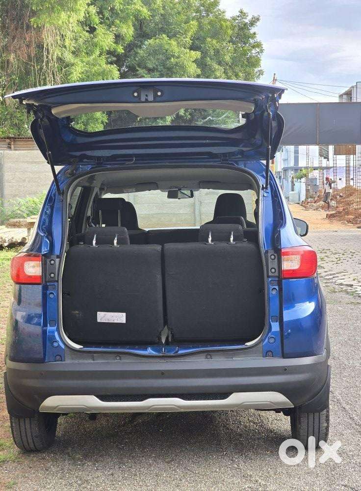 Renault Triber Rxz, 2021, Petrol