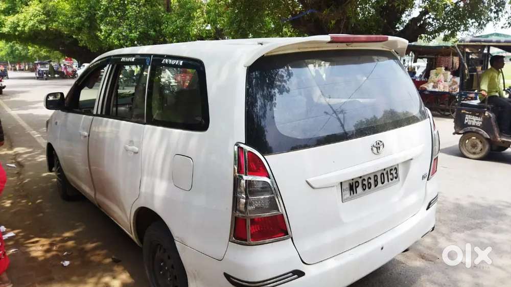 Toyota Innova 2014 Diesel Well Maintained