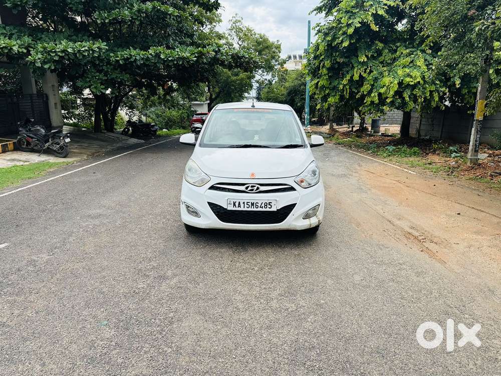 Hyundai I10 Sportz, 2014, Petrol