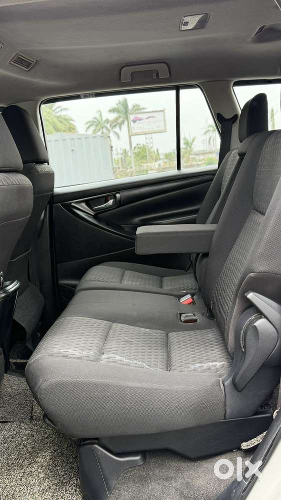 Toyota Innova Crysta 2.4 G Mt 8s, 2018, Diesel