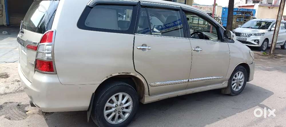 Toyota Innova V Diesel 2013
