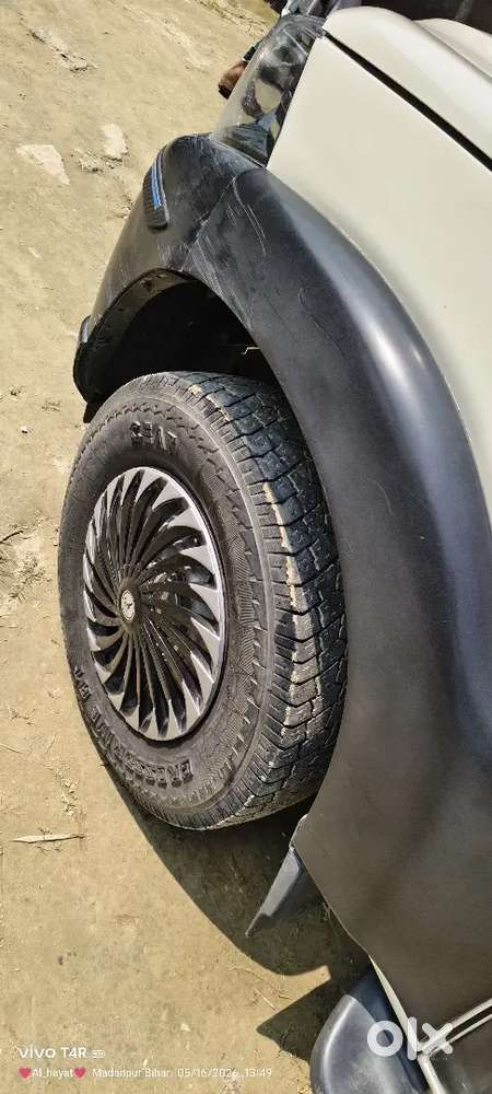 9 Seater Car And Genuine Km Drive With Service Record