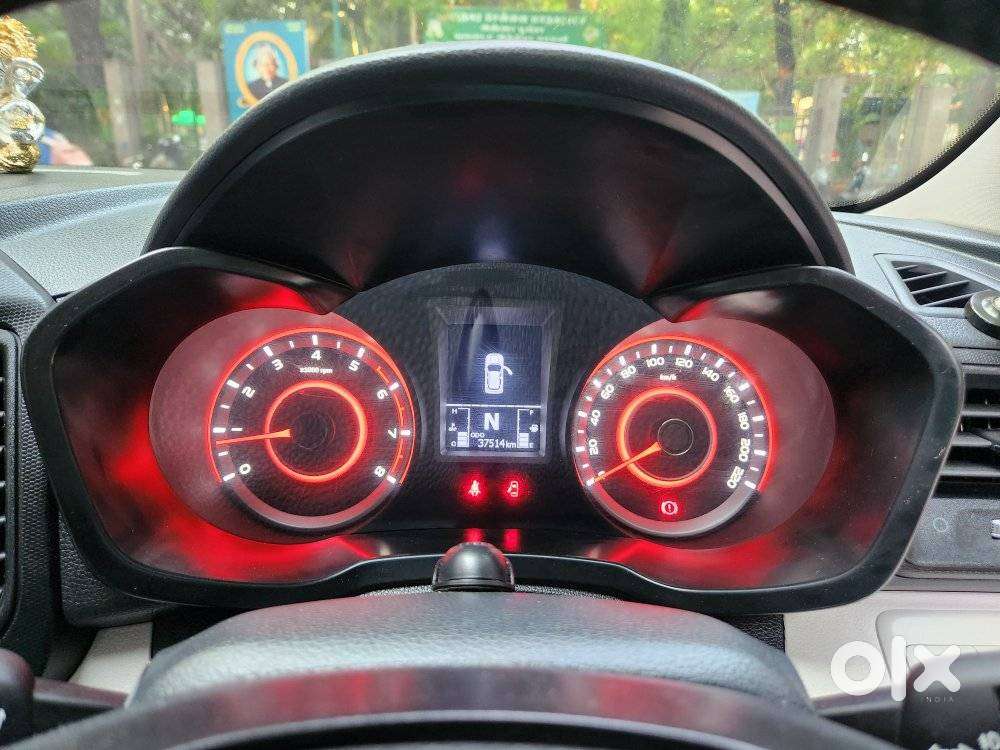Mahindra Xuv300 1.2 W6 Amt Petrol, 2023, Petrol