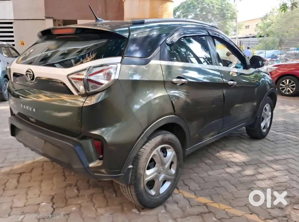Tata Nexon Sunroof Xma Petrol