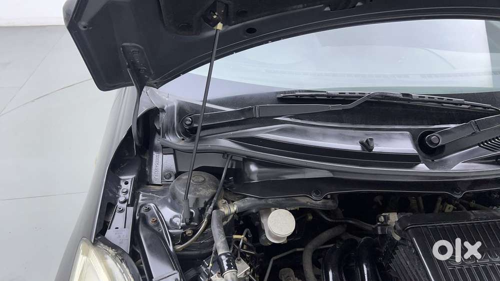 Maruti Suzuki Swift 1.2 Lxi (o), 2017, Petrol