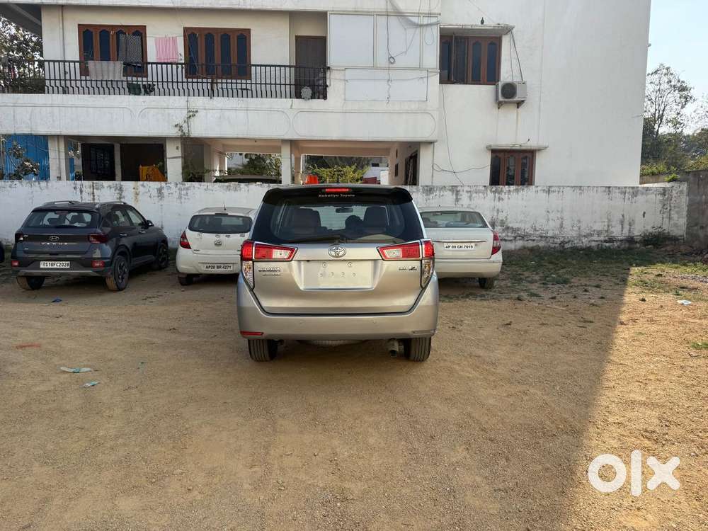 Toyota Innova Crysta 2.8 Zx At, 2016, Diesel