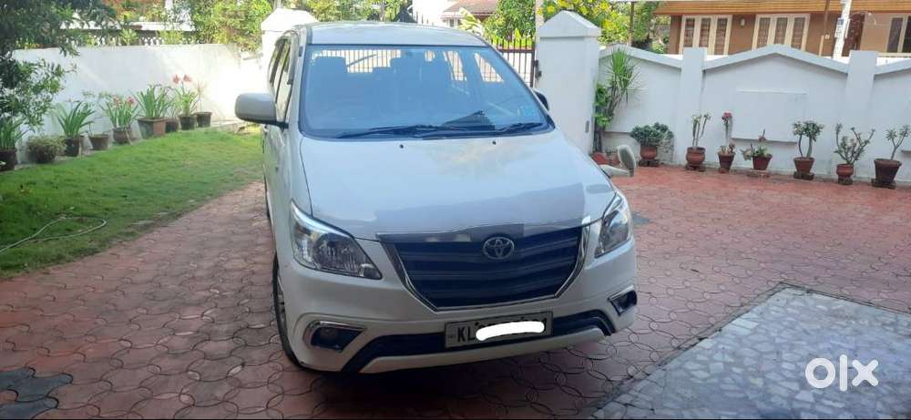 Toyota Innova (2014)