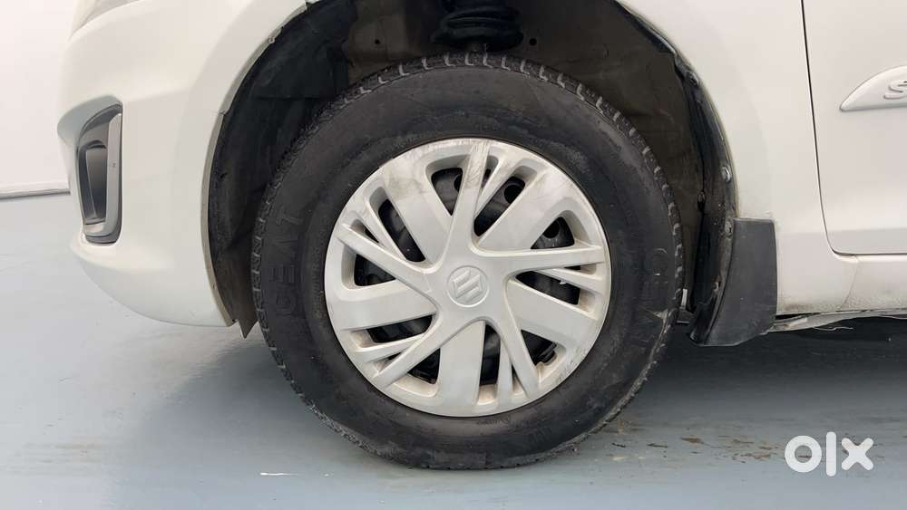 Maruti Suzuki Swift Vvt Vxi, 2016, Petrol