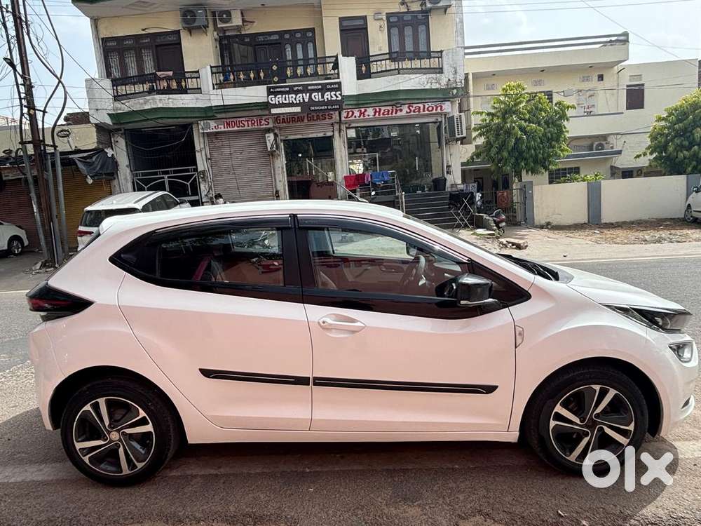 Tata Altroz Xz, 2022, Petrol