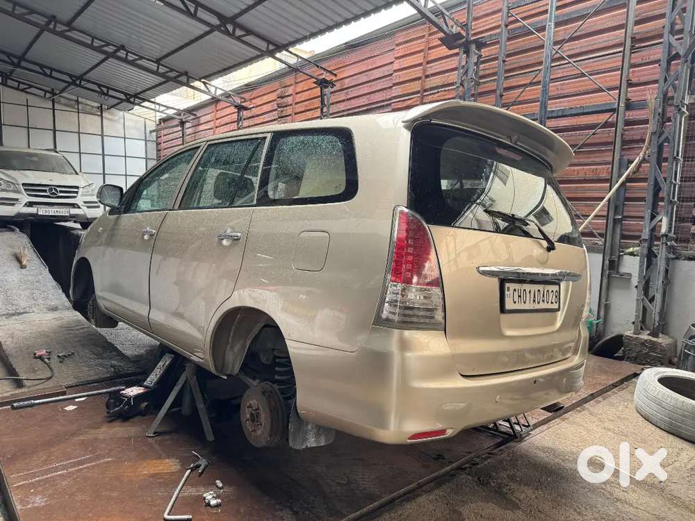 Toyota Innova 2004 Diesel 250000 Km Driven