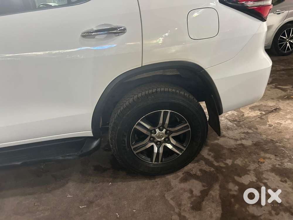 Toyota Fortuner [2021-ongoing] 2.8 2wd Diesel At, 2021, Diesel