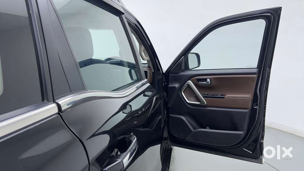 Mahindra Scorpio N Z8 Petrol At 7 Str, 2024, Petrol