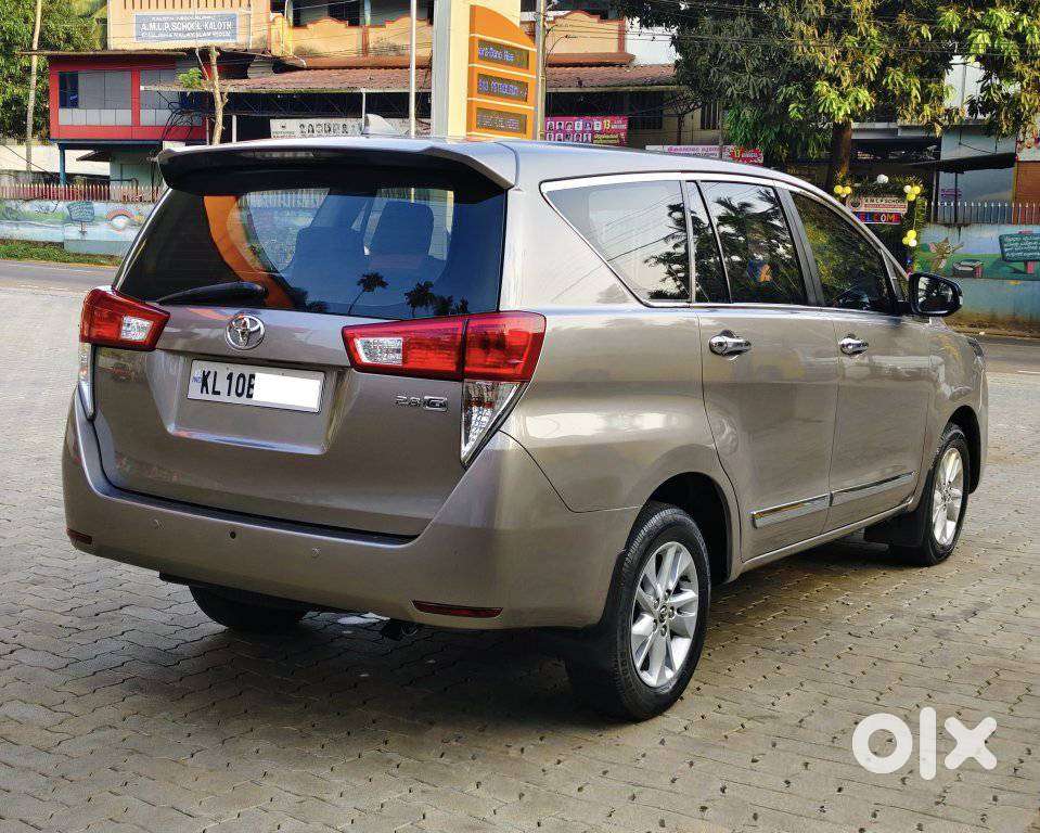 Toyota Innova Crysta 2.8 Gx At, 2016, Diesel
