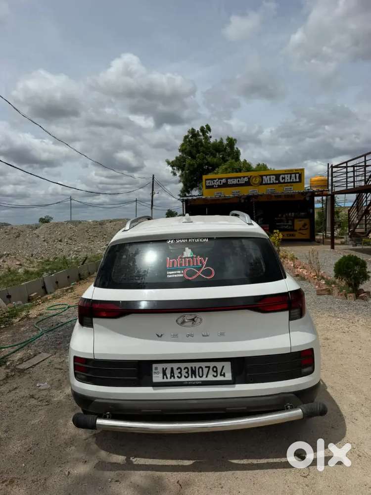 Hyundai Venue 2023 Petrol Good Condition