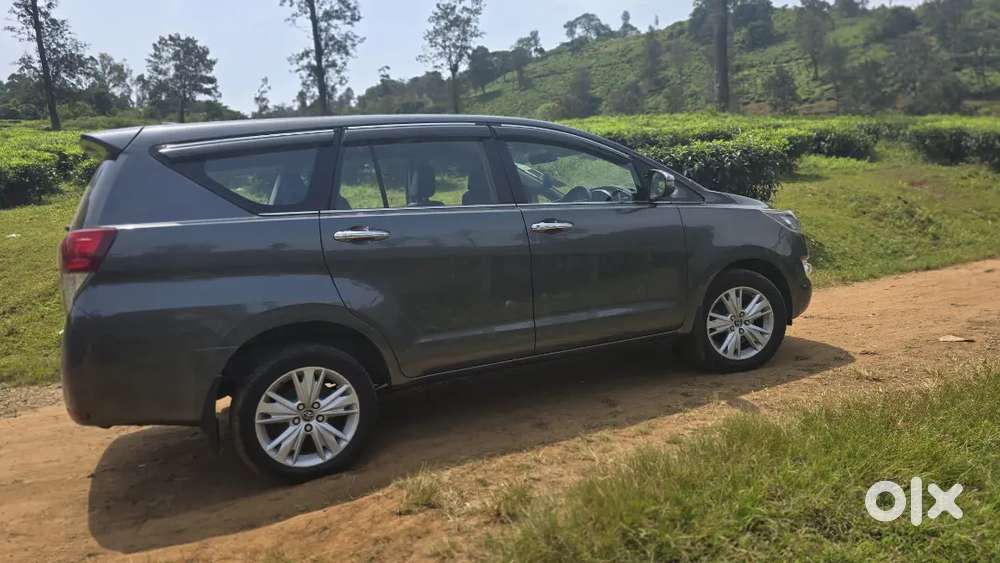Toyota Innova Crysta 2019