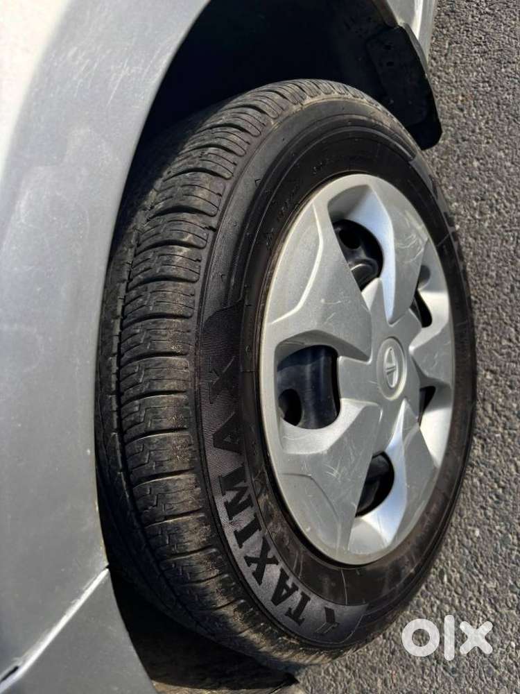 Tata Tiago 1.2 Revotron Xt (o), 2017, Petrol
