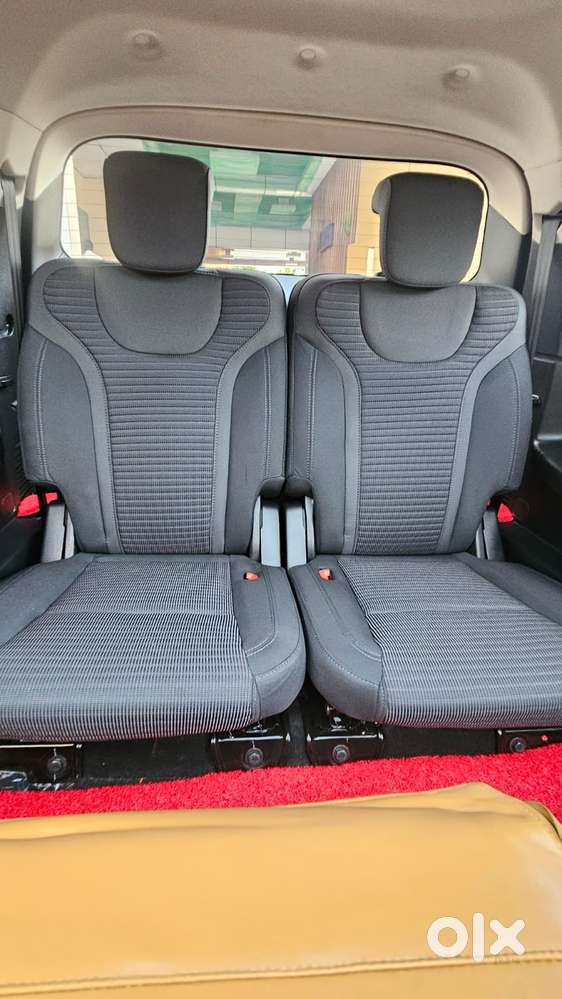 Mahindra Xuv700 2.2 Ax 7 Diesel At Str, 2025, Diesel