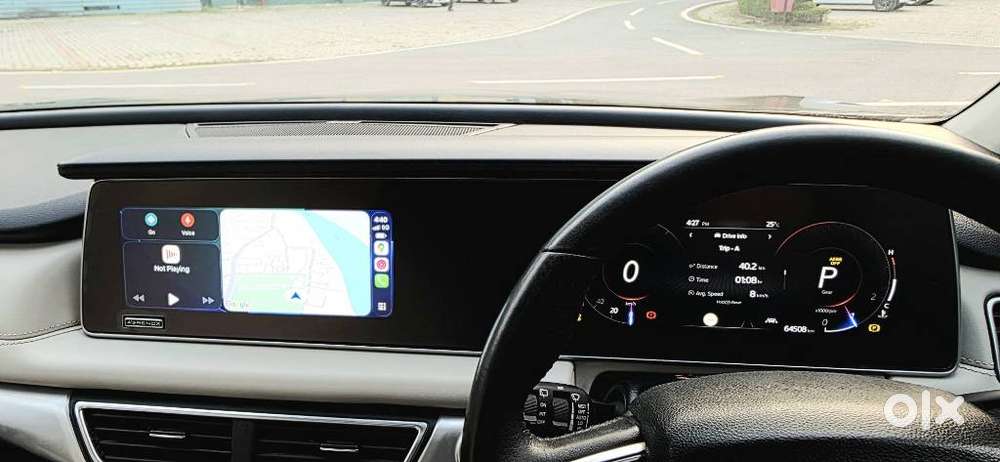 Mahindra Xuv700 2.2 Ax 7 Diesel At Luxury Pack Str Awd, 2022, Diesel