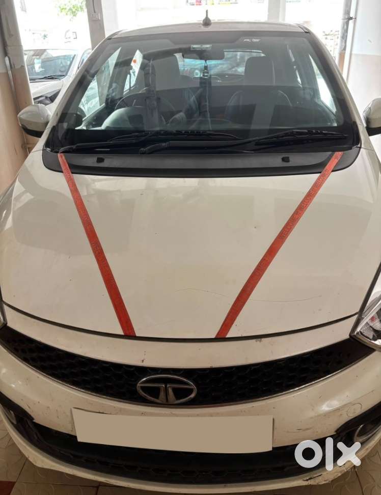 Tata Tiago 1.2 Revotron Xza, 2018, Petrol