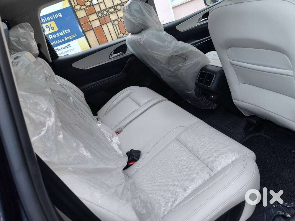 Mahindra Xuv700 2.2 Ax 7 Diesel Mt Str, 2024, Diesel