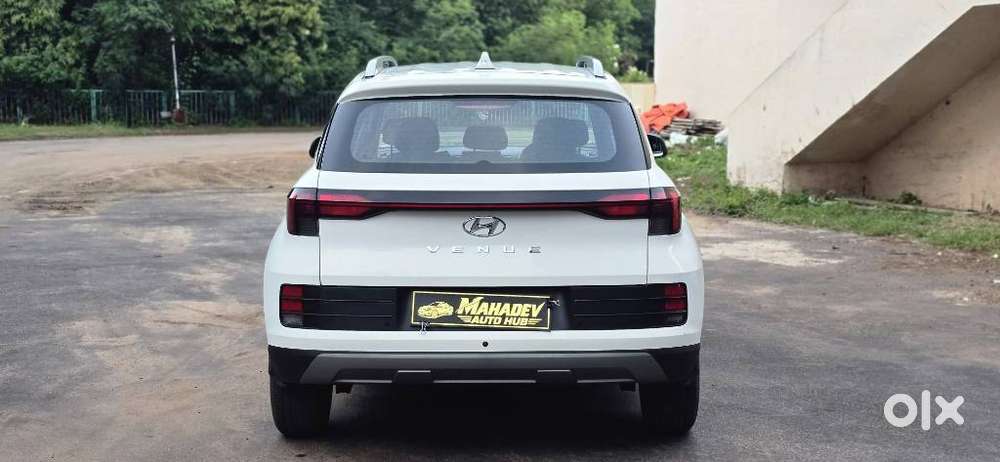 Hyundai Venue S, 2025, Petrol