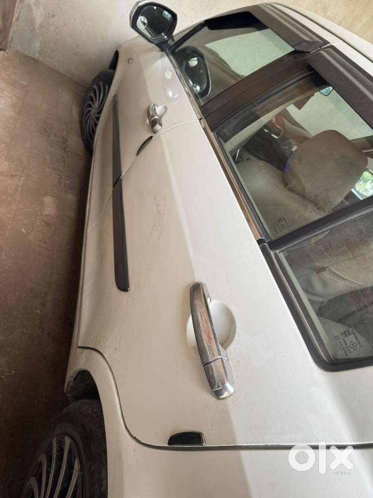 Maruti Suzuki Dzire 2017 Cng & Hybrids 130000 Km Driven