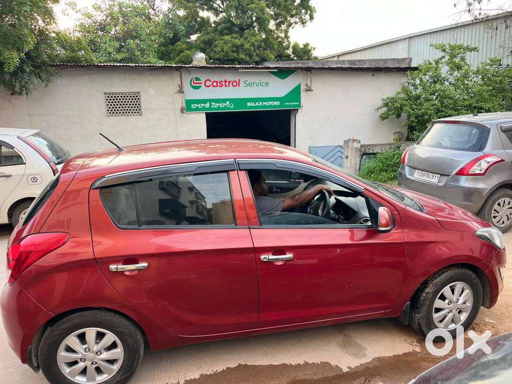 Hyundai I20 Sportz 1.4 Crdi 6 Speed Bs-iv, 2012, Diesel