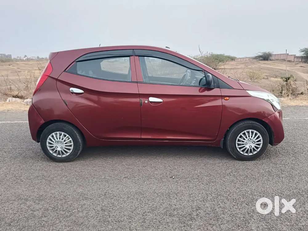 Well-maintained Hyundai Eon Era (2012) Petrol  Excellent Tyres
