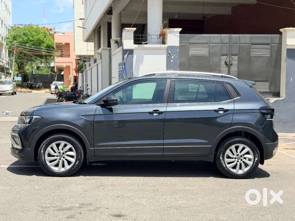 Volkswagen Taigun 1.0 Tsi Highline At, 2022, Petrol