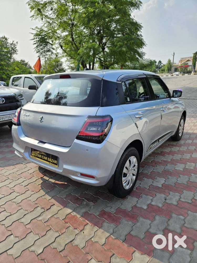 Maruti Suzuki Swift Vxi + Manual, 2024, Petrol