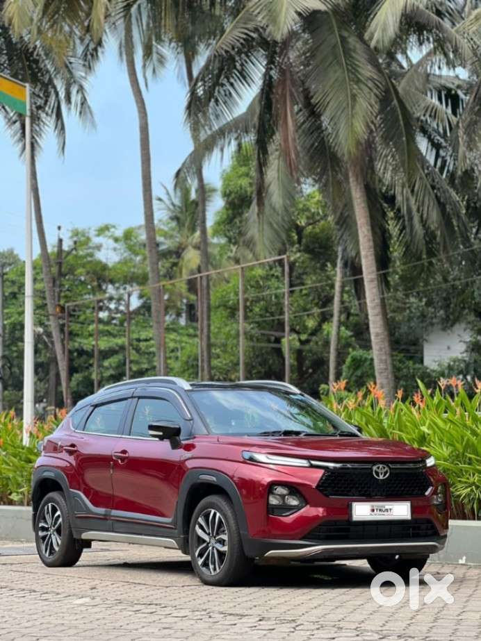 Toyota Urban Cruiser Taisor V 1.0 Petrol At Dual Tone, 2024, Petrol