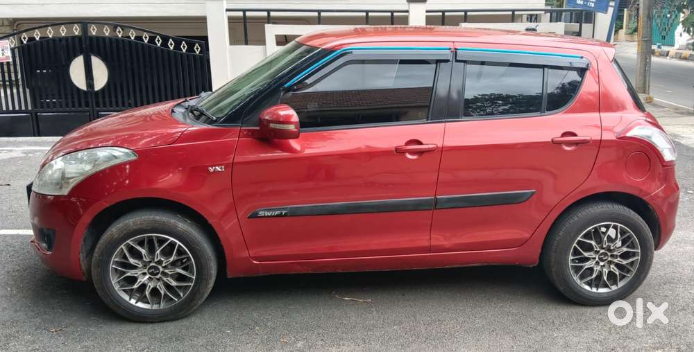 Maruti Suzuki Swift Vxi With Abs, 2014, Petrol