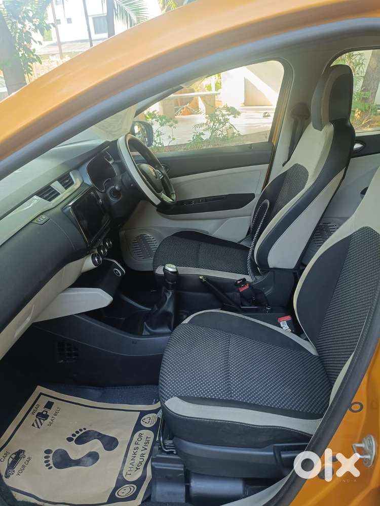 Renault Triber Rxz, 2021, Petrol