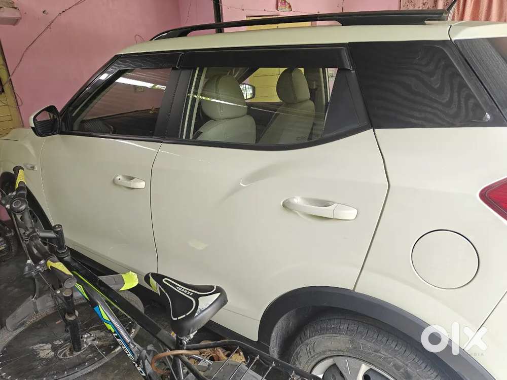 Xuv 300 W6 Diesel 1.5 With Sunroof