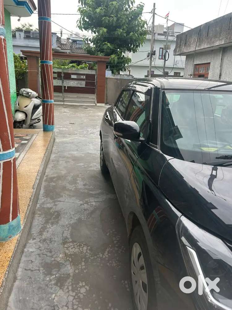 Maruti Suzuki Swift Vxi 2025