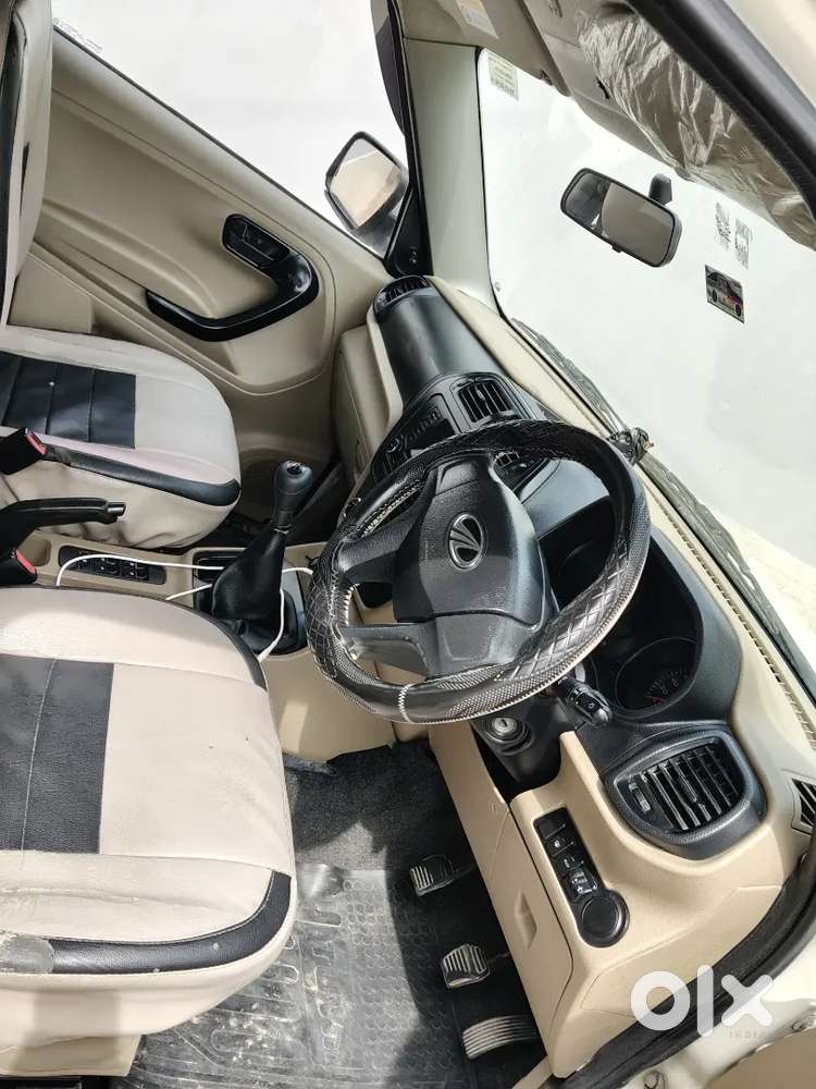 Mahindra Tuv 300 Model 2016