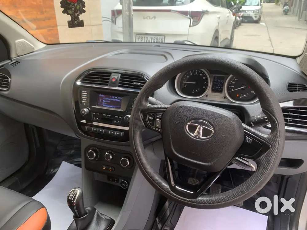 Tigor Xz 1 Owner 31000 Run Top Model Full Year Insurance Orignal Condi