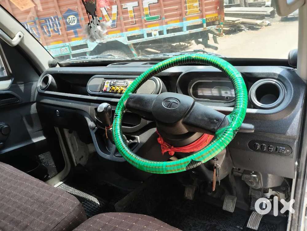 Tata Intra New Tyre 4 Saal De Tex