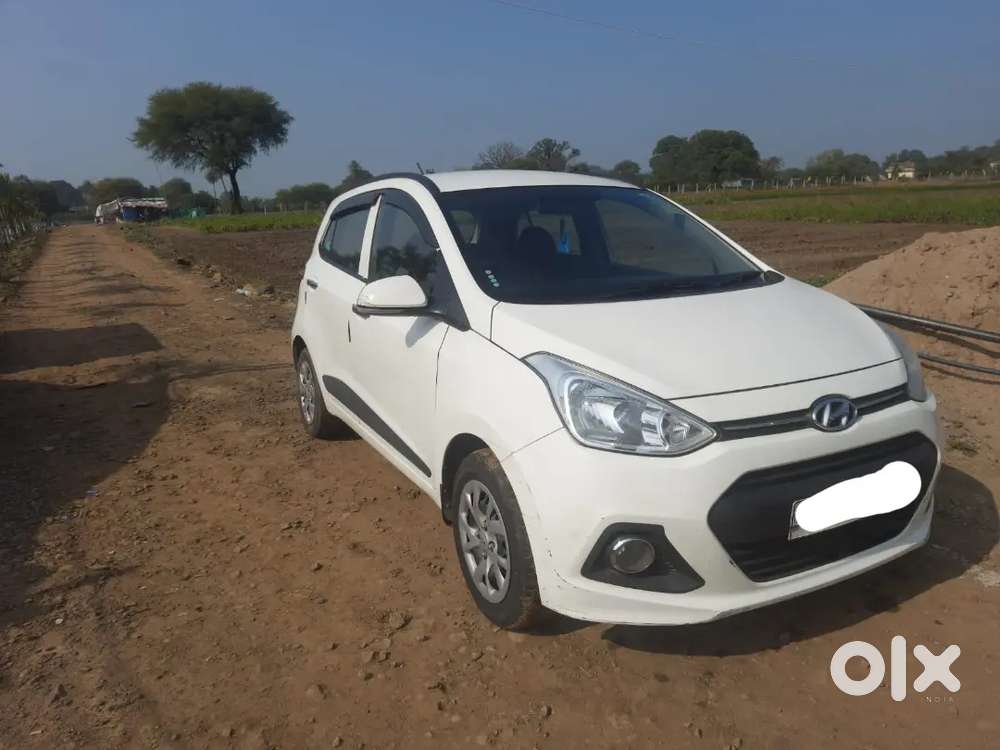 Hyundai Grand I10 Sportz 2014 Push Button Start Top Condition