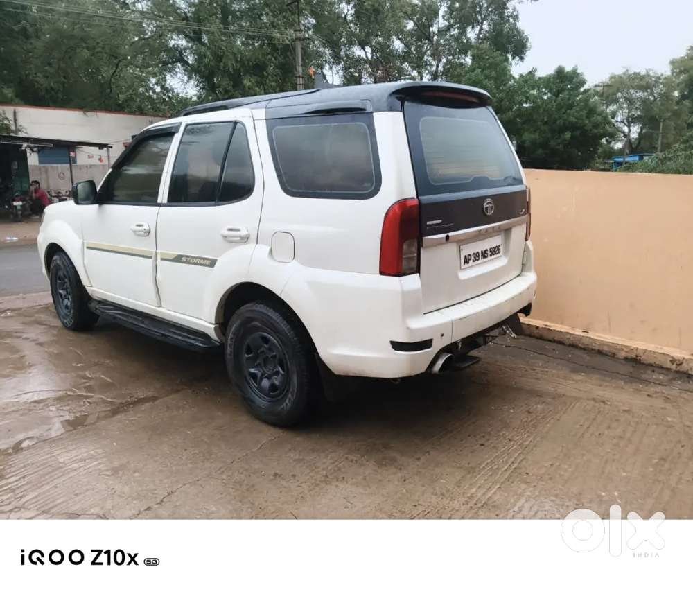 Tata Safari Storme Lx 2014