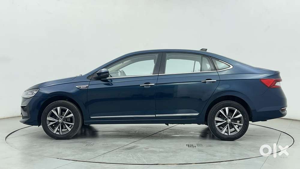 Skoda Slavia Style 1.0l Tsi At, 2023, Petrol