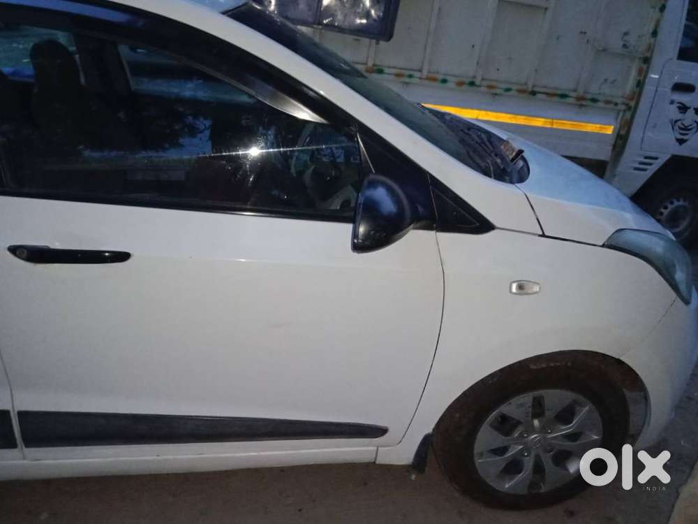 Hyundai Xcent 2016  Smooth Engine  Ready To Drive