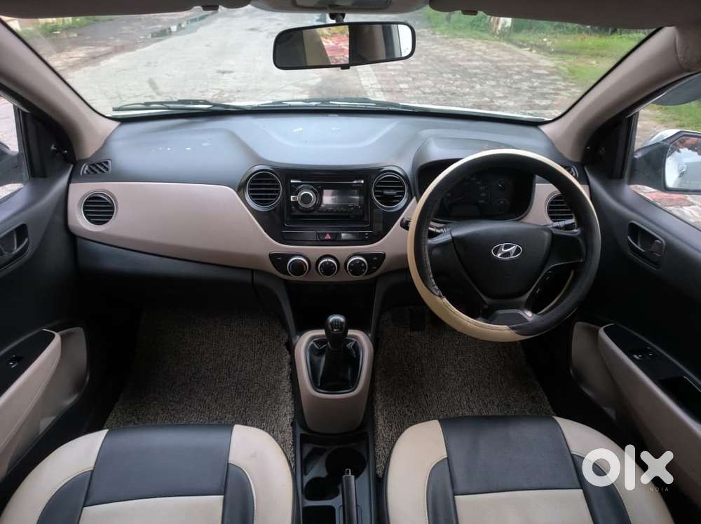 Hyundai Xcent 1.2l Kappa Dual Vtvt 5-speed Manual Base, 2015, Petrol