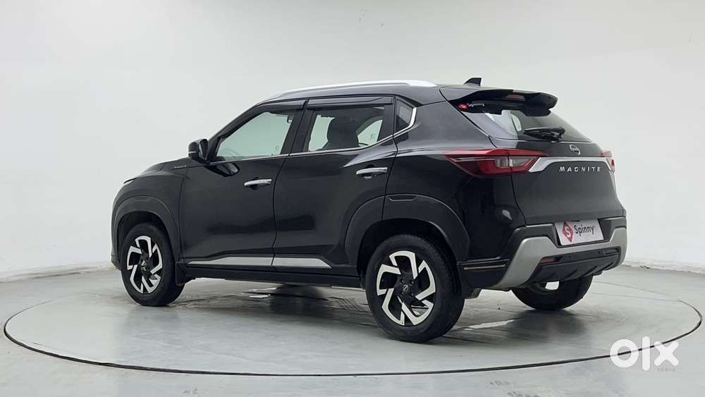 Nissan Magnite 1.0 Xv Premium, 2023, Petrol