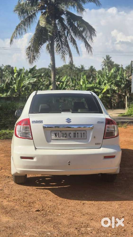 Maruti Suzuki Sx4 Zdi (opt), 2012, Petrol